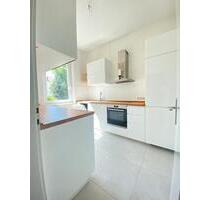 Moderne 4-Zimmer-Wohnung - 1.350,00 EUR Kaltmiete, ca.  101,00 m² in Ulm (PLZ: 89077) Söflingen