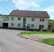 Wohnhaus provisionsfrei - 249.000,00 EUR Kaufpreis, ca.  260,00 m² in Helmenzen (PLZ: 57612)