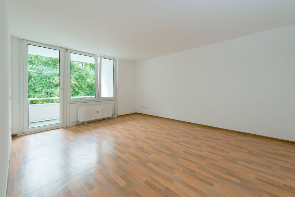Top sanierte 2-Zimmer-Wohnung mit Süd-Loggia - Duisburg Essenberg