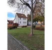 Einfamilienhaus mit Nebengelaß zu verkaufen - Straußfurt