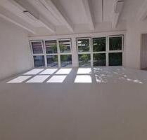 Vielseitig nutzbare Gewerbeimmobilie in Markt Schwaben