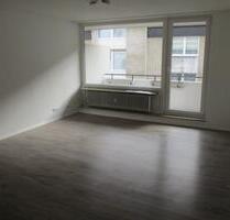 sehr gepflegte 1,5 Zimmer Wohnung Barmen mit Balkon und Garage - Wuppertal