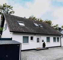 *provisionsfrei von Privat! Saniertes Einfamilienhaus in Bestlage - Sankt Augustin