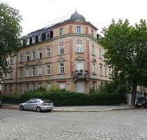 Schöne Dachgeschoss-Wohnung in ruhiger und grüner Lage ab sofort zu vermieten! - Dresden Cotta
