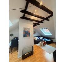 Zwischenmiete möblierte Maisonette mit Homeoffice & Top Lage - Stuttgart Lehen