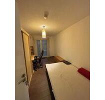 Ein schönes Zimmer - 600,00 EUR Kaltmiete, ca.  105,00 m² in Gilching (PLZ: 82205)