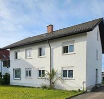 Neu kernsanierte 45-Zimmer-Wohnung mit Einbauküche & Stellplatz - Argenbühl