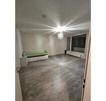 1 Zimmer Wohnung Teilmöbliert - 500,00 EUR Kaltmiete, ca.  55,00 m² in Duisburg (PLZ: 47199) Baerl