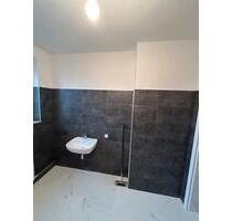 Großzügige 3 Zimmer Wohnung frisch & hochwertig renoviert 104 Q - Krefeld Gellep-Stratum