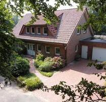 IMMOBILIEN GUMNIOR präsentiert: Idyllisches Einfamilienhaus! Alleinlage in Salzbergen Holsten – Natur pur in Emsnähe!