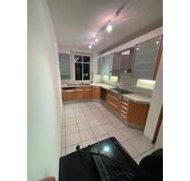 2 Zimmer Wohnung DGF Zentrum - 980,00 EUR Kaltmiete, ca.  80,00 m² in Dingolfing (PLZ: 84130)