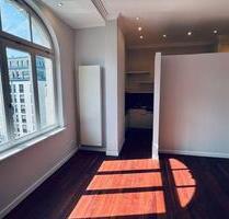 Zwei Zimmer Altbauwohnung mit Balkon - Frankfurt am Main Innenstadt 1