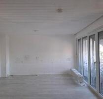 KREFELD 4 ZIMMMER - 925,00 EUR Kaltmiete, ca.  102,00 m² in Krefeld (PLZ: 47799) Cracau