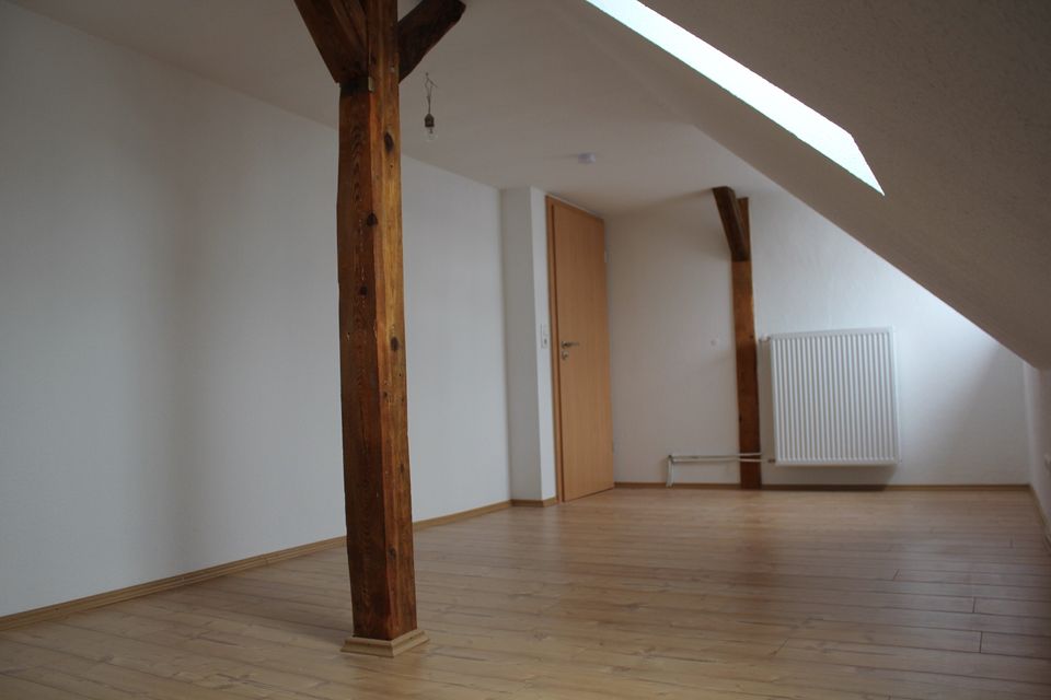 2-Zimmer-Dachgeschosswohnung - 450,00 EUR Kaltmiete, ca.  72,00 m² in Suderburg (PLZ: 29556)