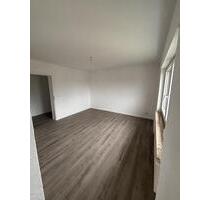 Moderne 2-Zimmer-Wohnung nach kompletter Sanierung – Erstbezug! - Tiefenbach