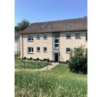 Renovierte 2-Zi.-Whg. mit eigener, großer Terrasse - Essen Stadtbezirk VIII