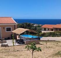 Azzurro-Vista Ferienhaus am Meer mit Pool - Dasing