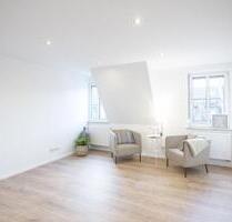 100qm helle 4 Zi Whg St. Leonard (4.OG ohne Aufzug!!) - Nürnberg Sankt Leonhard