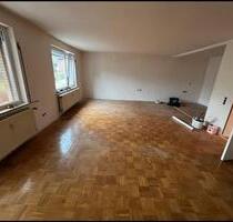 Großzügige 3 Zimmer Wohnung mit Garten , Wintergarten und Garage - Hannover Misburg-Anderten