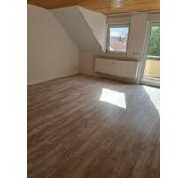 zentrale, sanierte 3 Zimmer Wohnung mit Balkon und Stellpaltz - Bad Frankenhausen/Kyffhäuser