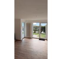 Stilvolle 2-Zimmer-Wohnung mit Garten, Stellplatz und Küche - Halsenbach