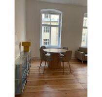 Minimalistisch eingerichtete Wohnung in Mitte- Planckstr. - Berlin
