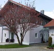 Schöne 2-Zimmer-Wohnung mit Galerie und Balkon zu vermieten - Neukirchen bei Heiligen Blut