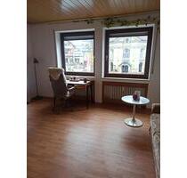 Zentrale 2-Zimmer-Wohnung mit Einbauküche & Blick aufs Theater - Bad Kissingen