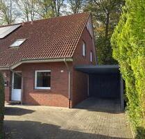 Gepflegte Haushälfte am Stadtrand von Jever