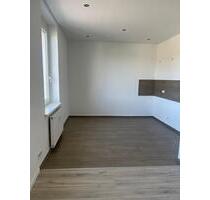 Tolle 2 Raum Wohnung - 280,00 EUR Kaltmiete, ca.  48,00 m² in Hohenstein-Ernstthal (PLZ: 09337)