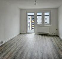 Frisch renovierte 3-Zimmer-Wohnung mit nagelneuem Balkon - Boizenburg/Elbe
