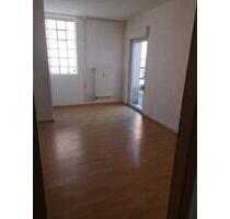 3.5 Zimmer Wohnung EG mit Terrasse und Einbauküche ab 16.11.25 - Stuttgart Zuffenhausen