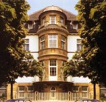 Exklusive Etage in denkmalgeschützter Kultvilla im Herzen von Köln