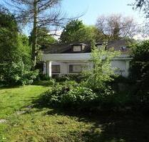 Haus am Park in Frankfurt Sossenheim 2300qm Grundstück 450qm Nutz - Frankfurt am Main