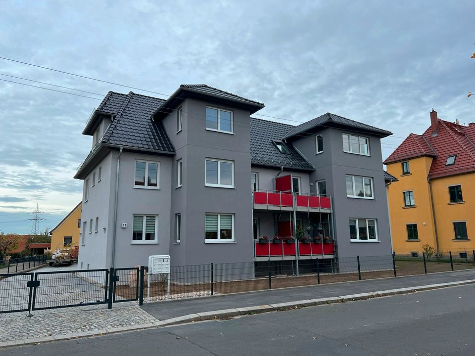 Neu gebaute 2-Raum Wohnung mit offener Küche, ruhige Lage - Dresden Leuben