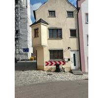 kleines EFH in zentraler Lage, Gemeinde Geisenhausen - Landshut Landshut-West