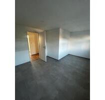 Charmante 2-Zimmer-DG-Wohnung in Toplage – perfekt für Singles & Paare - Bad Lippspringe