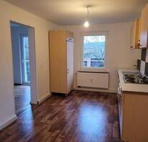 1,5 Zimmer Wohnung mit Balkon, 1. OG - Gräfendorf