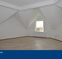 Extravagant & frisch saniert! 2,5-Zimmer DG-Wohnung in Duisburg-Neumühl