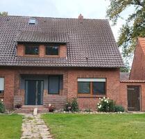 2 Familienhaus zu vermieten - 1.500,00 EUR Kaltmiete, ca.  197,00 m² in Stolzenau (PLZ: 31592)