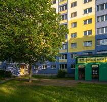 Spezielle 4-Zimmerwohnung mit Südbalkon! - Halle (Saale) Halle-Neustadt