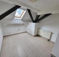 Schöne kleine 2-Raum-Wohnung mit Balkon + Lift - Reichenbach im Vogtland