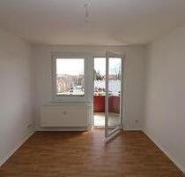 Mit Highspeed ins neue Zuhause...2-RW mit Aufzug, Balkon u. Dusche! - Freiberg