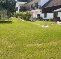 125 qm Erdgeschosswohnung mit Garten und Terrasse, Garage - Buch am Erlbach
