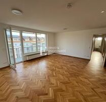 Frisch renoviert - helle 5-Zimmer-Wohnung mit Balkon (M22L5) - Kitzingen
