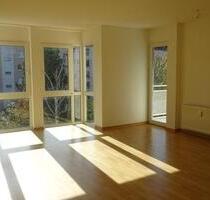 +++ Sonnige Zweiraumwohnung mit Balkon Haus mit Lift +++ - Crimmitschau