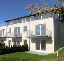 Exklusive 2-Zimmer-Wohnung mit Balkon, Garage und Stellplatz - Tiefenbach