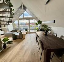 Maisonette (möbl.) | Südbalkon | 4,60 m DH | TG + Wallbox - Leonberg