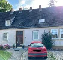 Sanierte 3-Zimmer-Wohnung mit Kamin 86m2 und Gartenmitbenutzung - Wilhelmshaven Altengroden