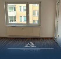 Helle 3-Zimmer-Wohnung mit zwei Balkonen in Hannover Mitte